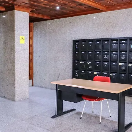 Hm - Nearby Bolhao Oporto