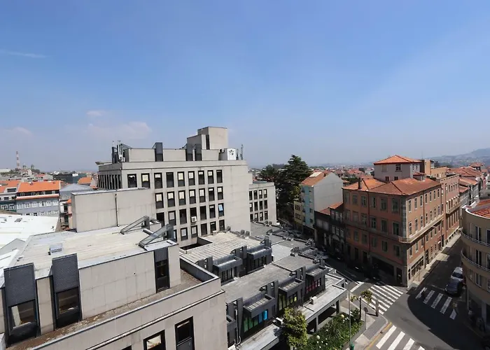 Hm - Nearby Bolhao * Πόρτο